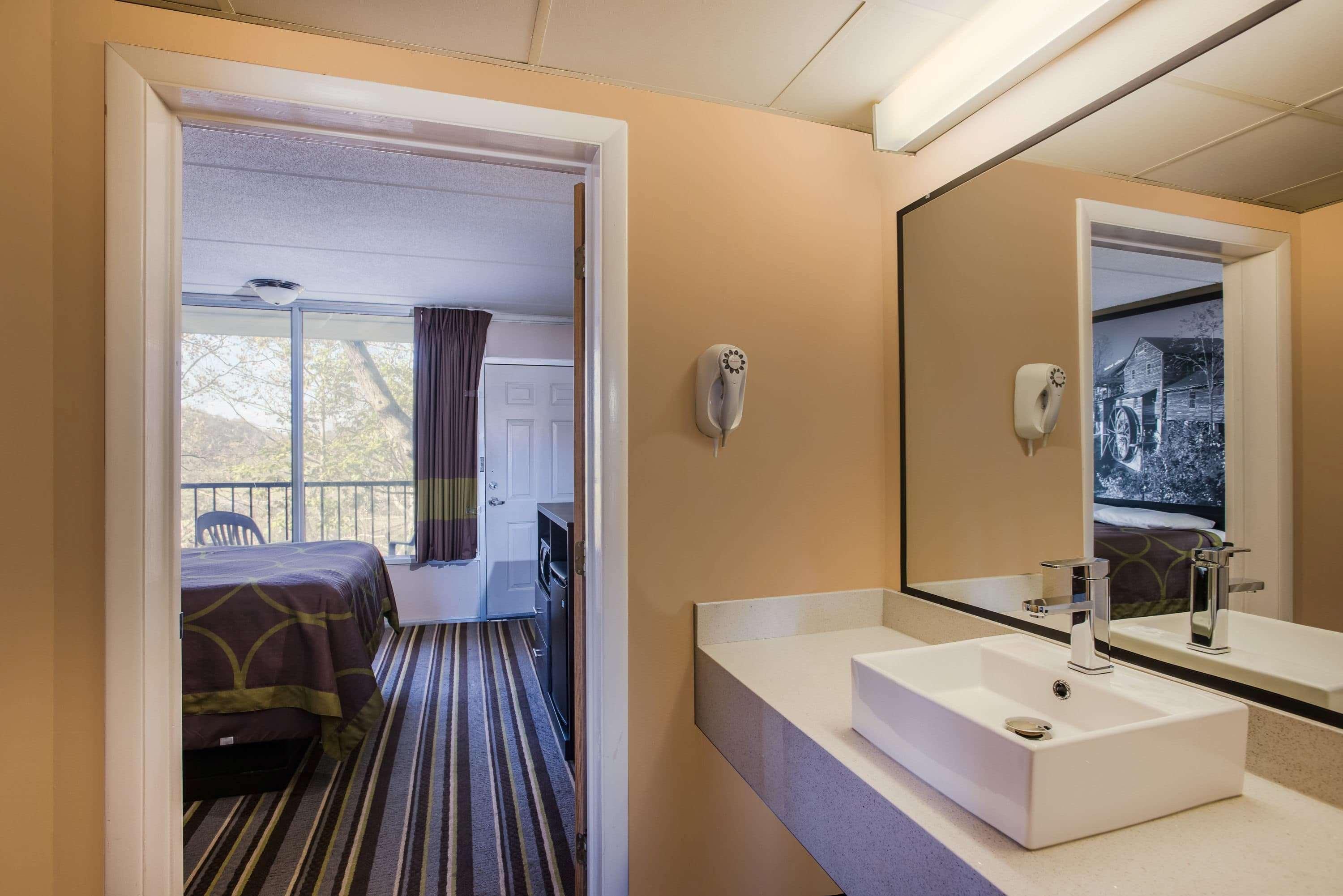 Super 8 By Wyndham Sevierville Riverside Luaran gambar