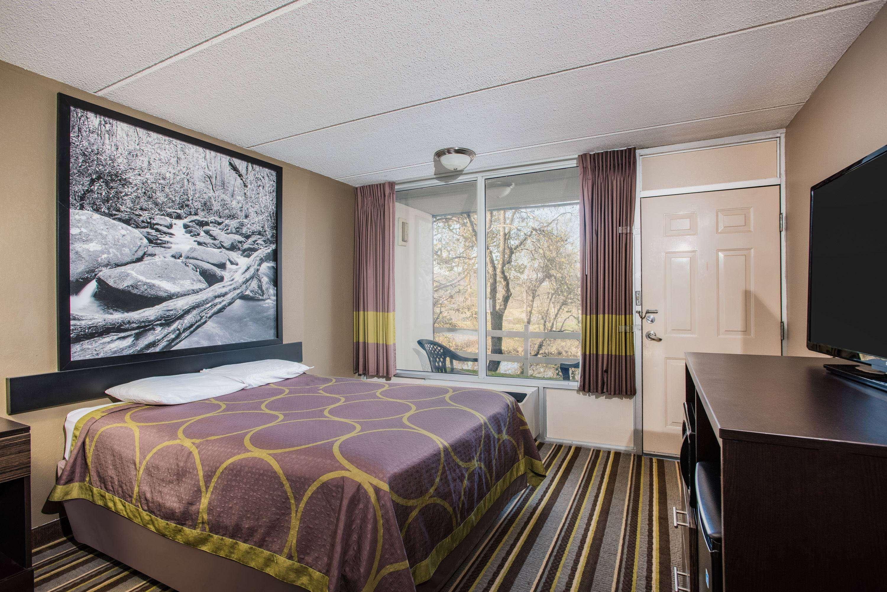 Super 8 By Wyndham Sevierville Riverside Luaran gambar